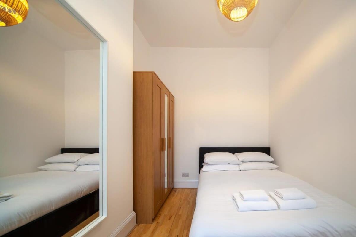 Lovely 2 Bedroom Apartment In Tooting Londres Exterior foto